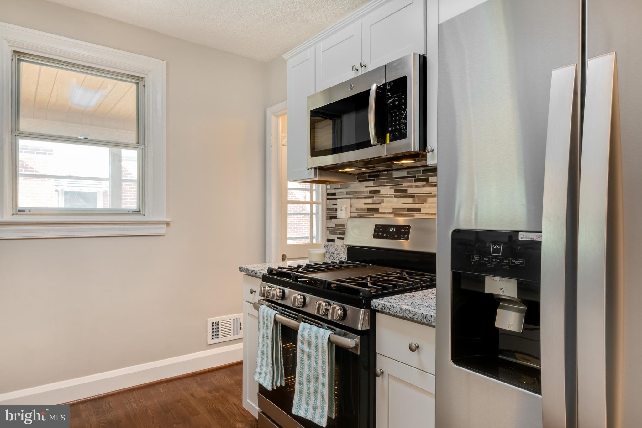 216 Homewood Road Linthicum Heights, MD 21090 - Photo 13 of 29 Kitchen