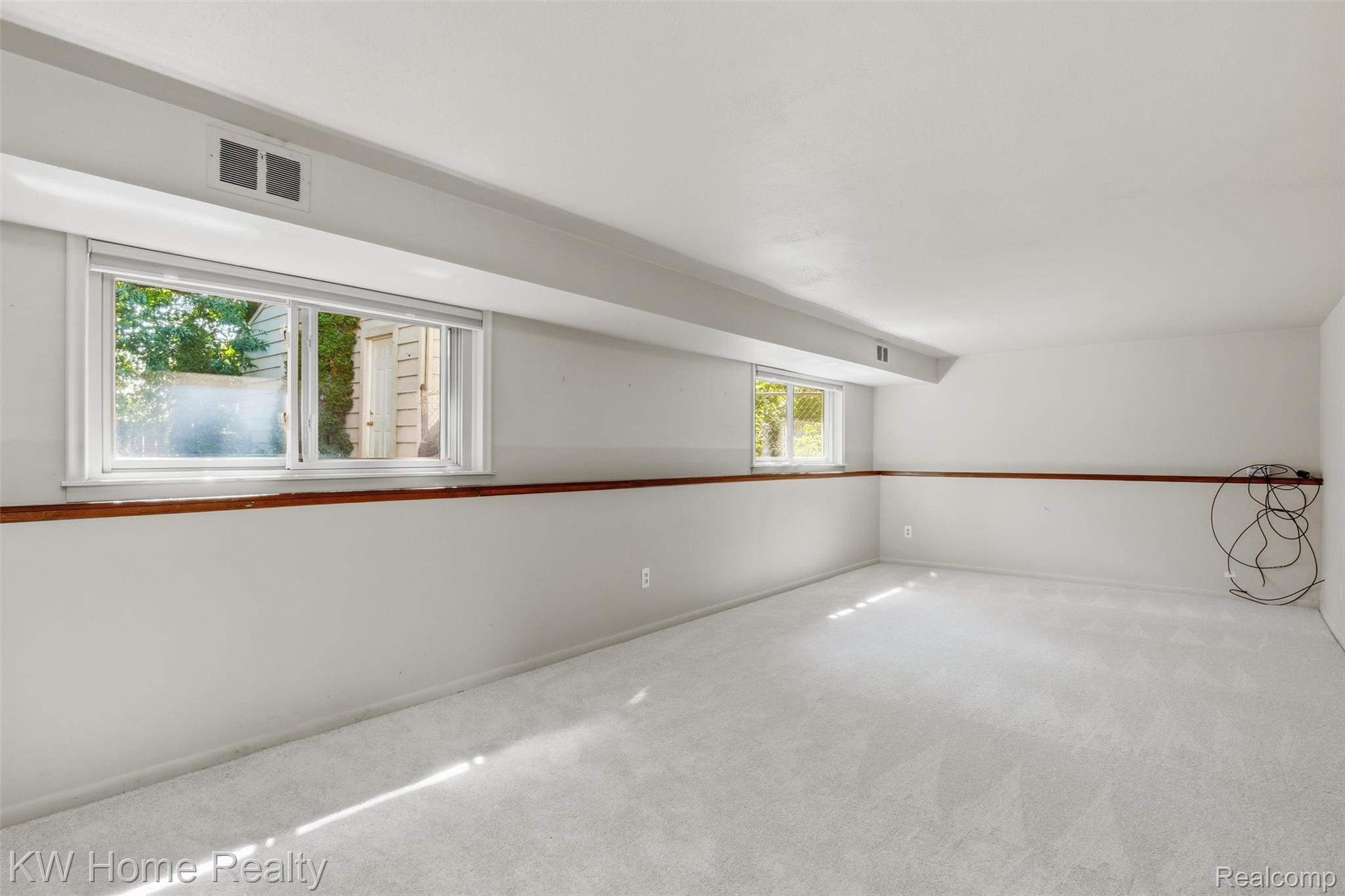 23664 Power Road Farmington, MI 48336 - Photo 29 of 61 31-DSC06659.jpg