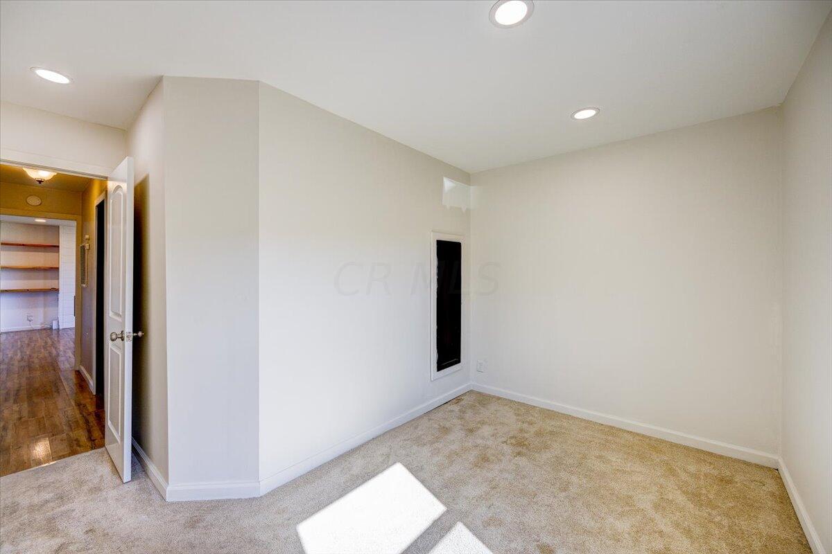 883 Sunview Road Reynoldsburg, OH 43068 - Photo 23 of 25 20-Bedroom