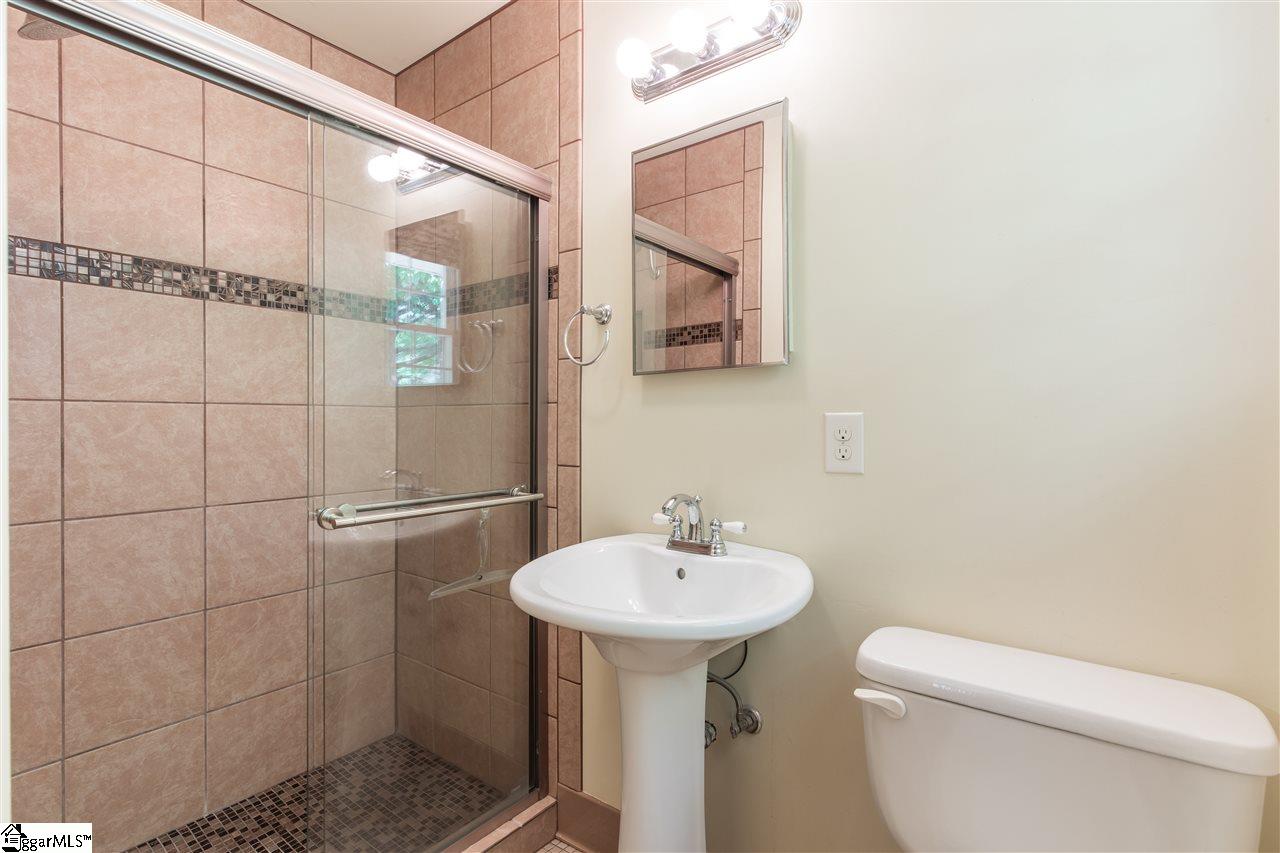 510 Wembley Road Greenville, SC 29607 - Photo 16 of 28 Gallery Image 16