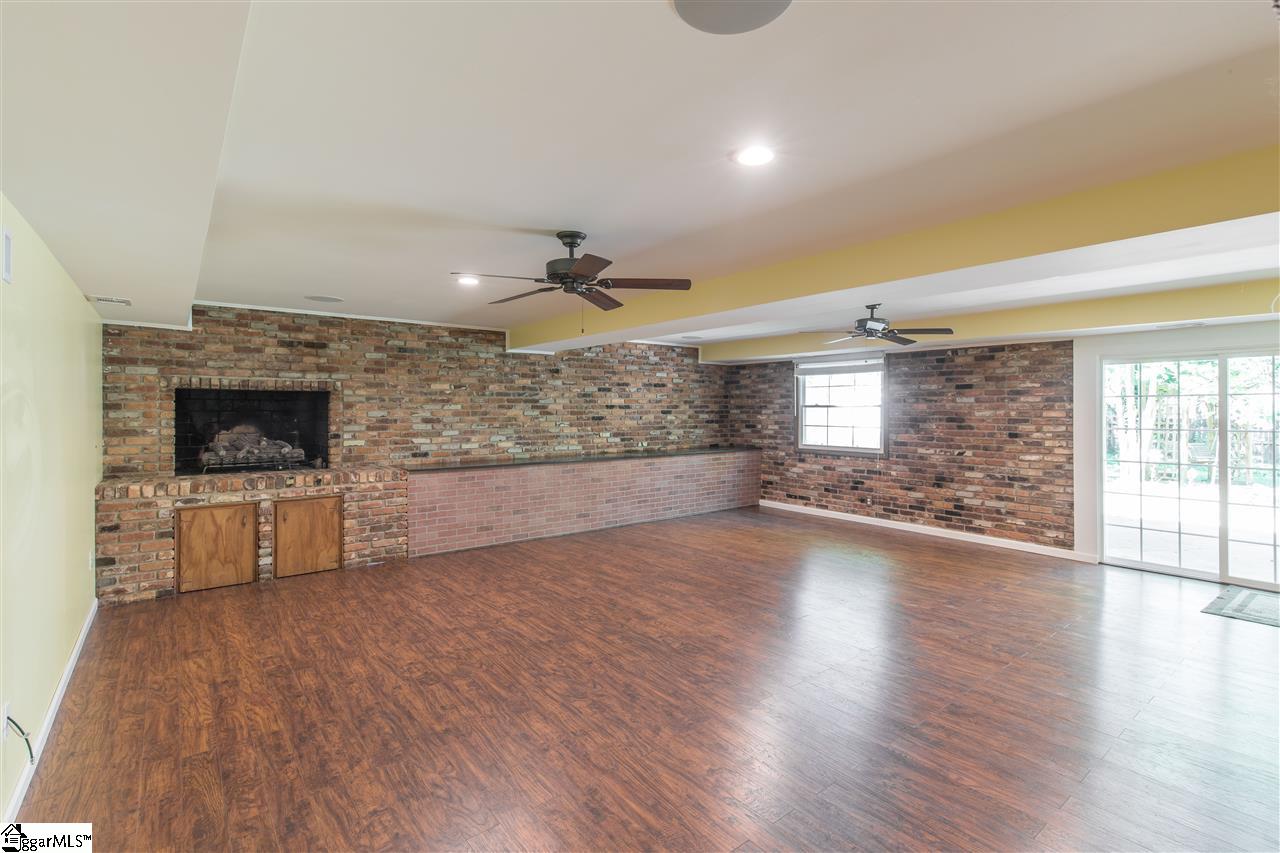510 Wembley Road Greenville, SC 29607 - Photo 18 of 28 Gallery Image 18