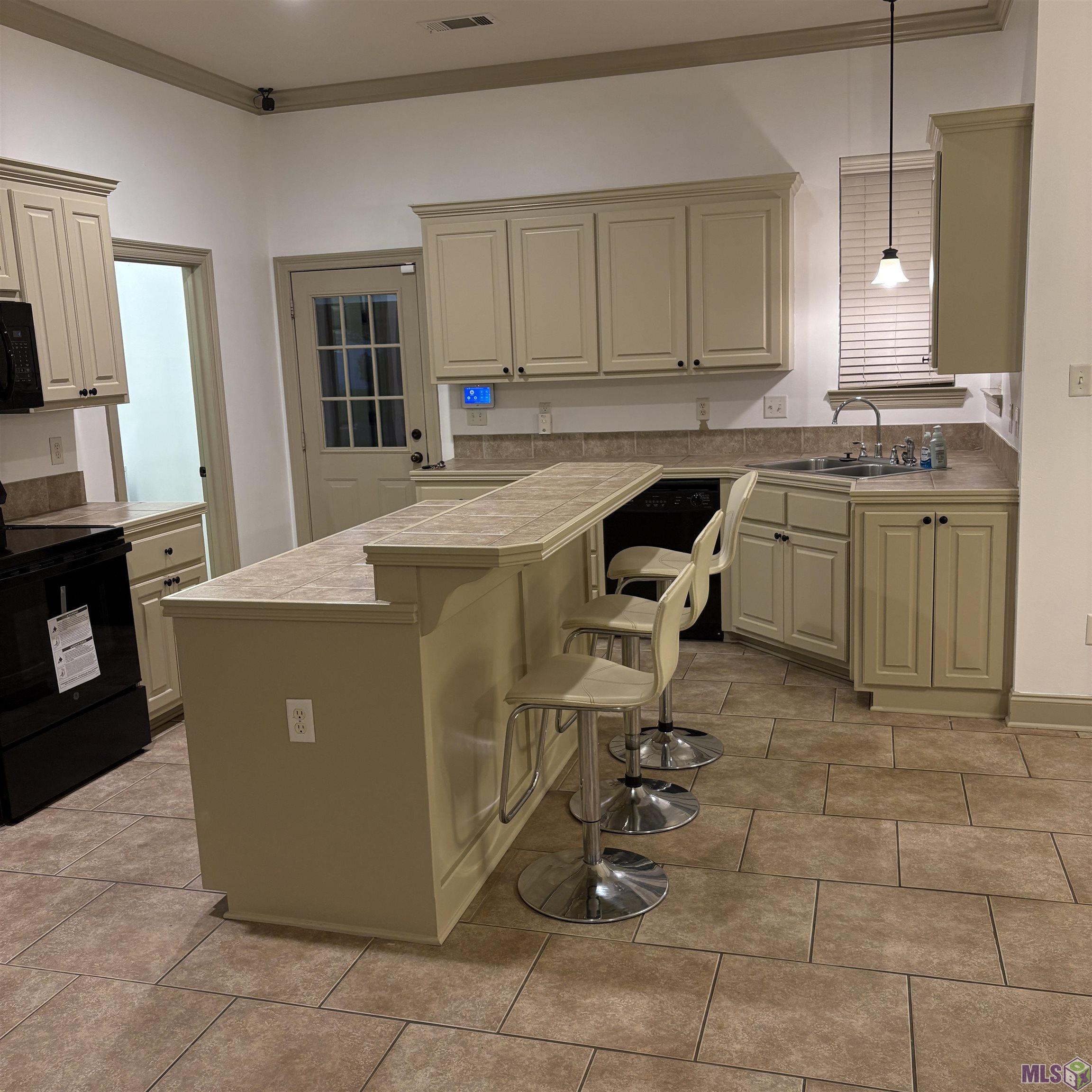 2924 Nicholson Lake Drive Baton Rouge, LA 70810 - Photo 12 of 14