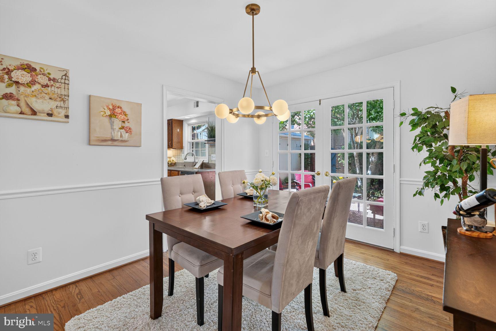 8312 Wickham Road Springfield, VA 22152 - Photo 10 of 49 Dining room with walkout to patio