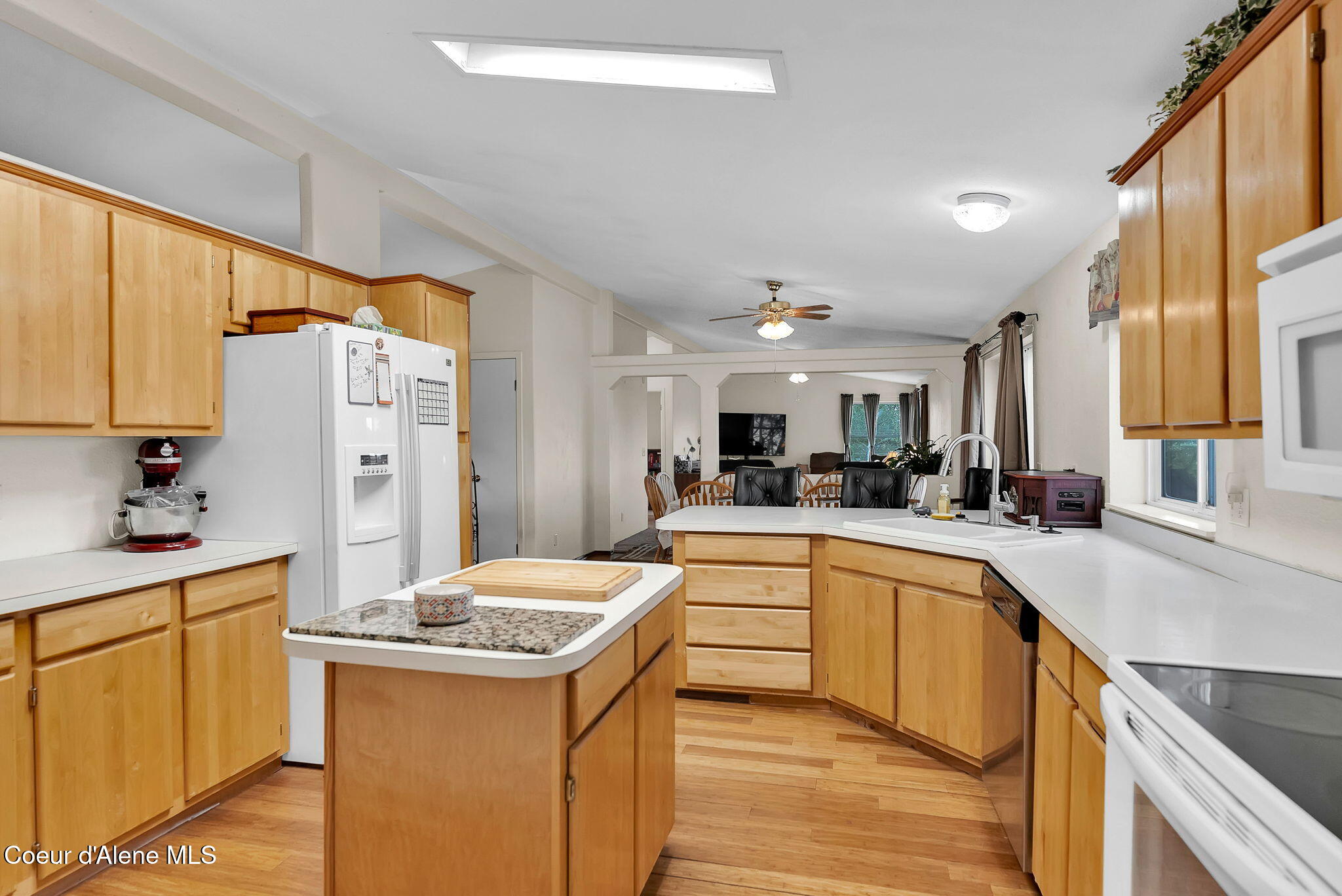 29399 North Clagstone Road Athol, ID 83801 - Photo 19 of 58 23-web-or-mls-SkyLight - Clagstone Int (