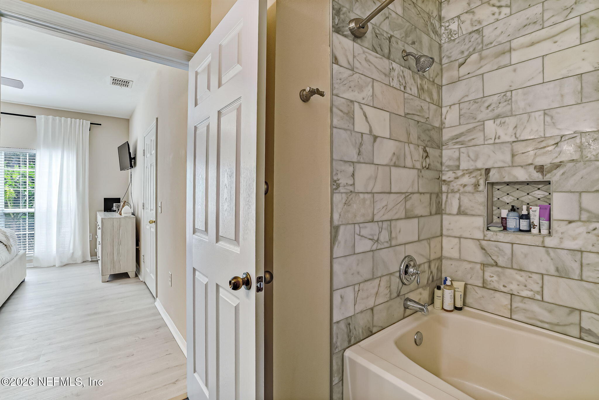 10961 Burnt Mill Road, Unit 711 Jacksonville, FL 32256 - Photo 33 of 50 33) 73339-6a3998cde46d9