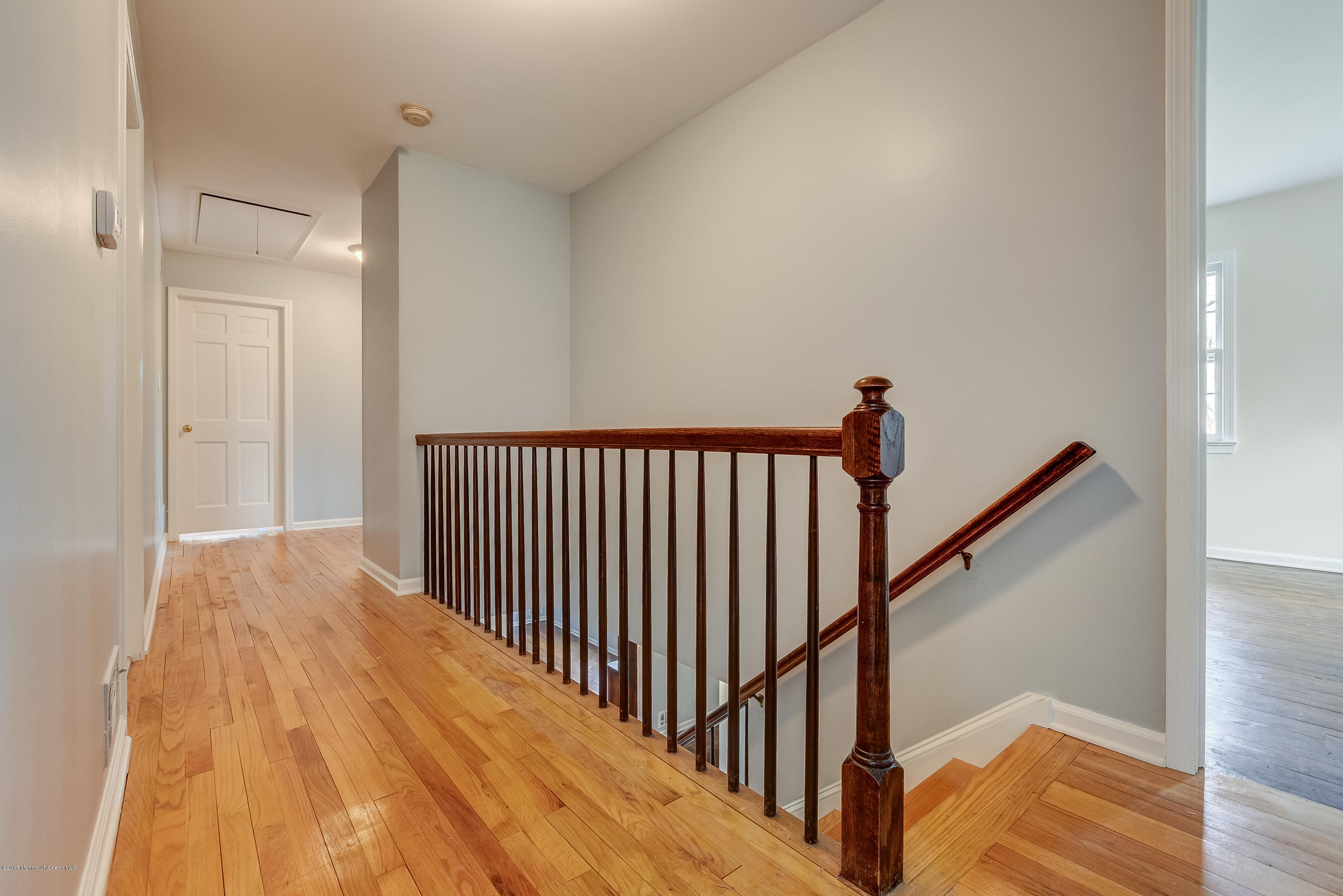 24 Ridge Road Colts Neck, NJ 07722 - Photo 8 of 12 Hallway