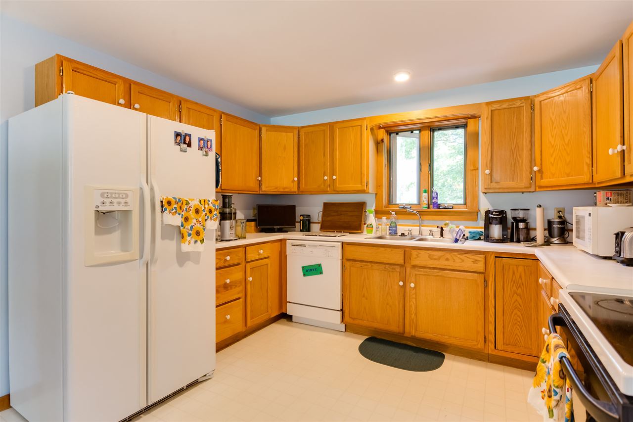74 Ledgeview Drive Rochester, NH 03839 - Photo 26 of 40
