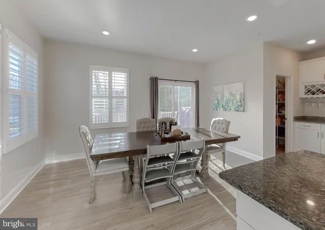 $2,900 | 23856 Myrtle Glen Way, California, MD 20619