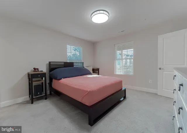 $2,900 | 23856 Myrtle Glen Way, California, MD 20619