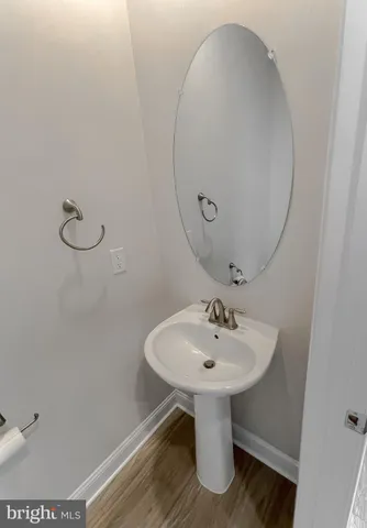 $2,900 | 23856 Myrtle Glen Way, California, MD 20619