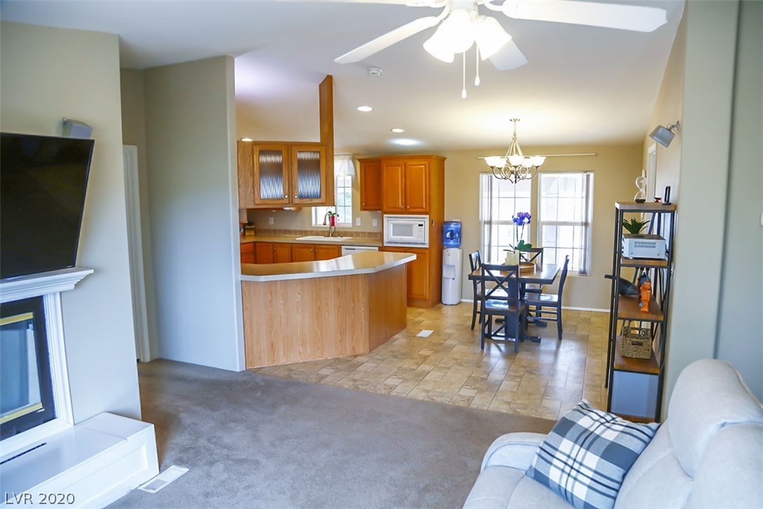 2891 Rio Rancho Drive Pahrump, NV 89048 - Photo 8 of 38 Gallery Image 8
