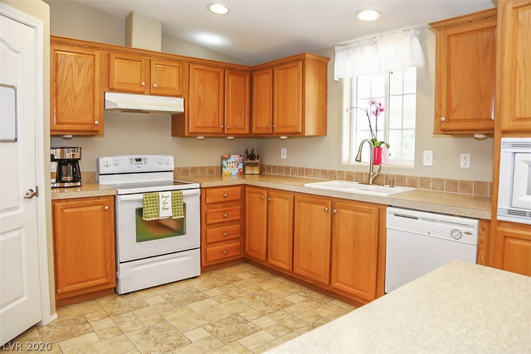 2891 Rio Rancho Drive Pahrump, NV 89048 - Photo 10 of 38 Gallery Image 10