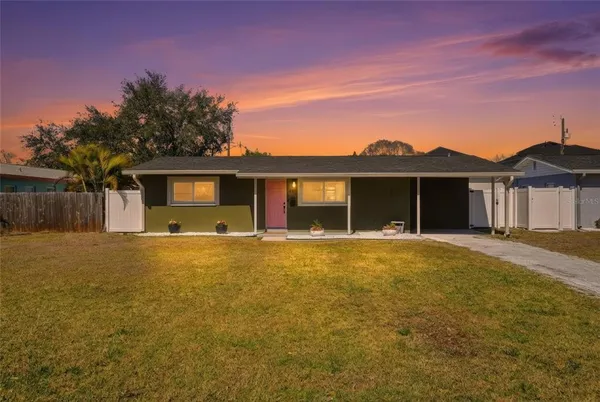 $4,000 | 411 42nd Avenue Northeast, St. Petersburg, FL 33703