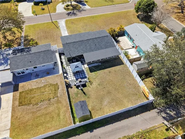 $4,000 | 411 42nd Avenue Northeast, St. Petersburg, FL 33703