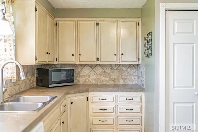 $389,000 | 14 North 470 West, Blackfoot, ID 83221