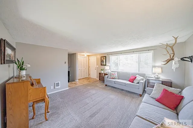 $389,000 | 14 North 470 West, Blackfoot, ID 83221