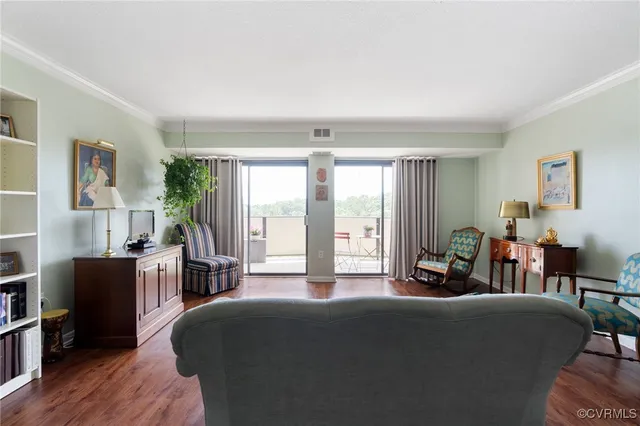 $290,000 | 2956 Hathaway Road, Unit 807, Richmond, VA 23225