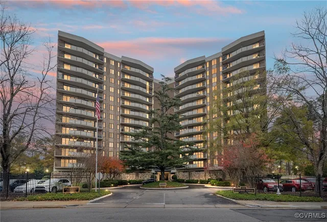 $290,000 | 2956 Hathaway Road, Unit 807, Richmond, VA 23225