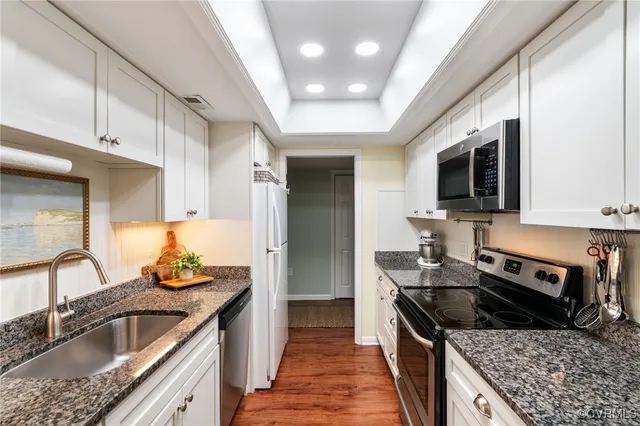 $290,000 | 2956 Hathaway Road, Unit 807, Richmond, VA 23225