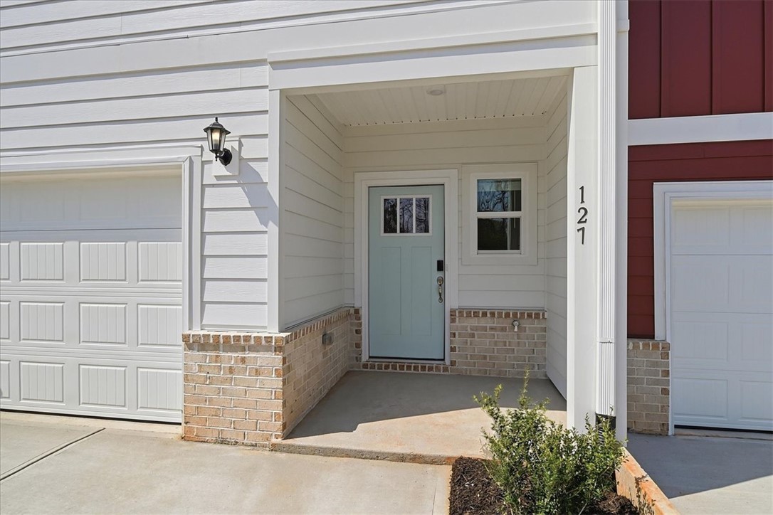 127 Kerwin Court Woodruff, SC 29388 - Photo 4 of 33