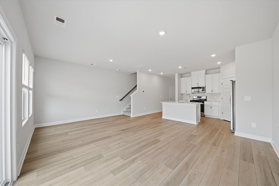 127 Kerwin Court Woodruff, SC 29388 - Photo 8 of 33