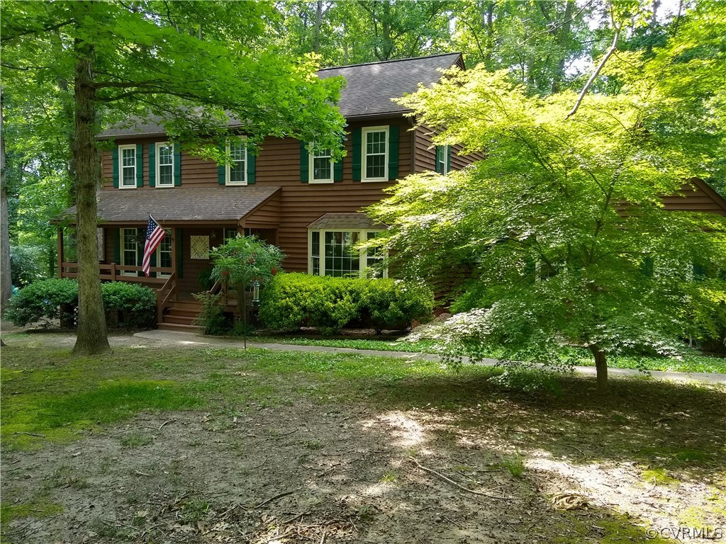 13625 Queensgate Road Midlothian, VA 23114 - Photo 35 of 35 a view of a house with a yard