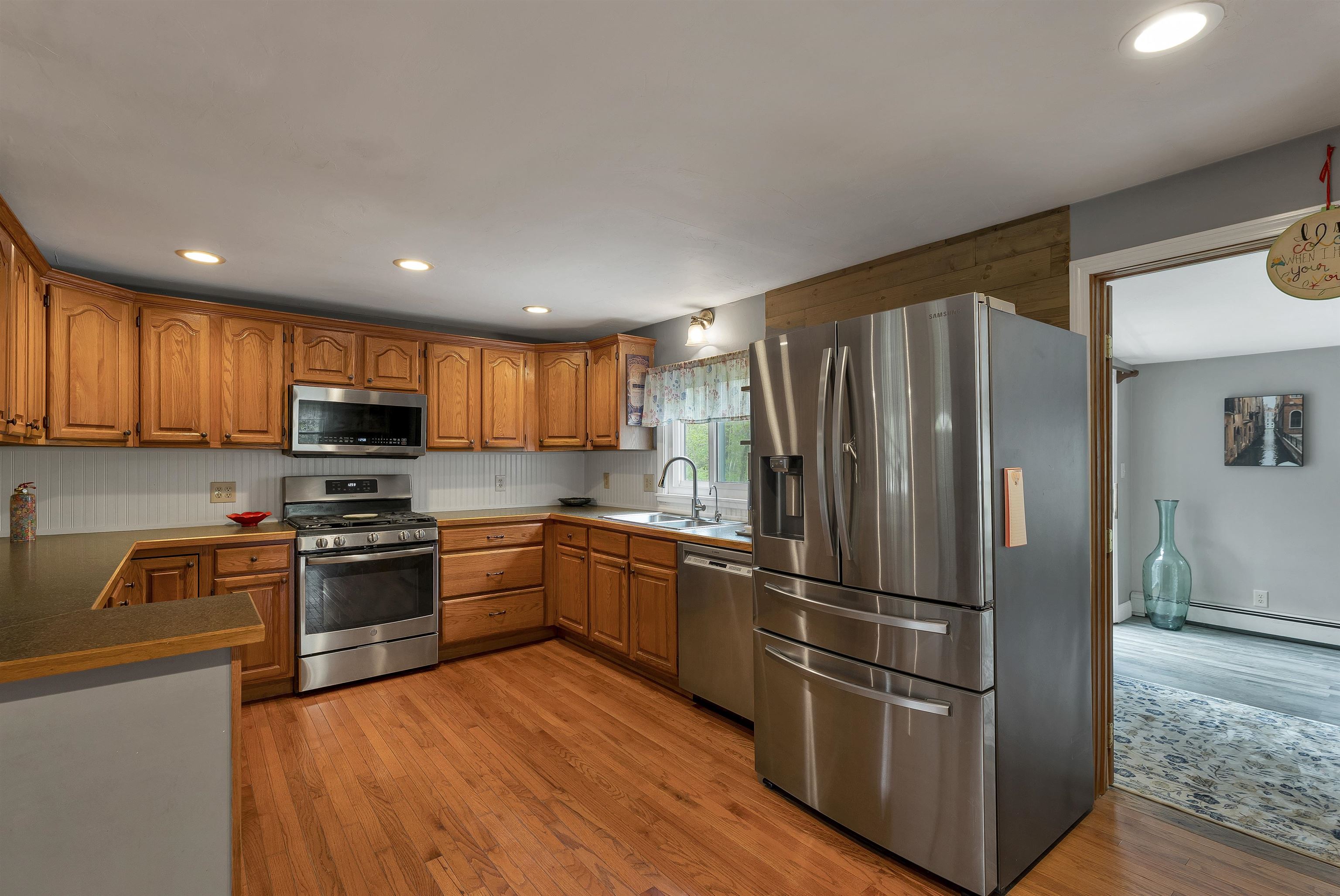 46 Albin Road Bow, NH 03304 - Photo 7 of 58