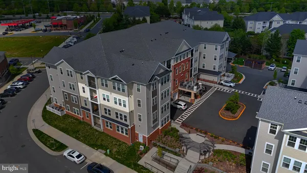 $609,000 | 700 Mount Airy Terrace Northeast, Unit 301, Leesburg, VA 20176