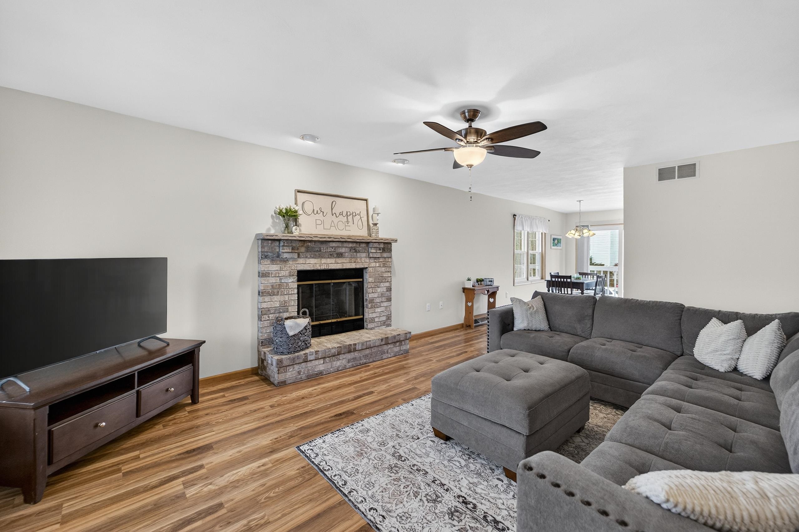 3202 Dorchester Way Madison, WI 53719 - Photo 5 of 28