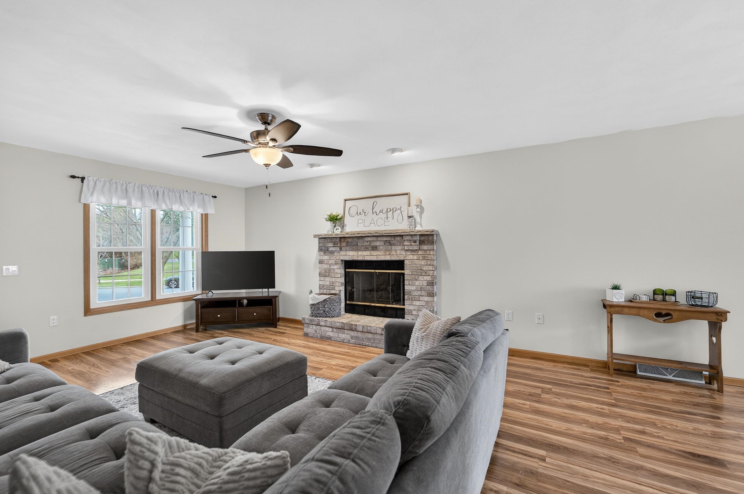 3202 Dorchester Way Madison, WI 53719 - Photo 8 of 28