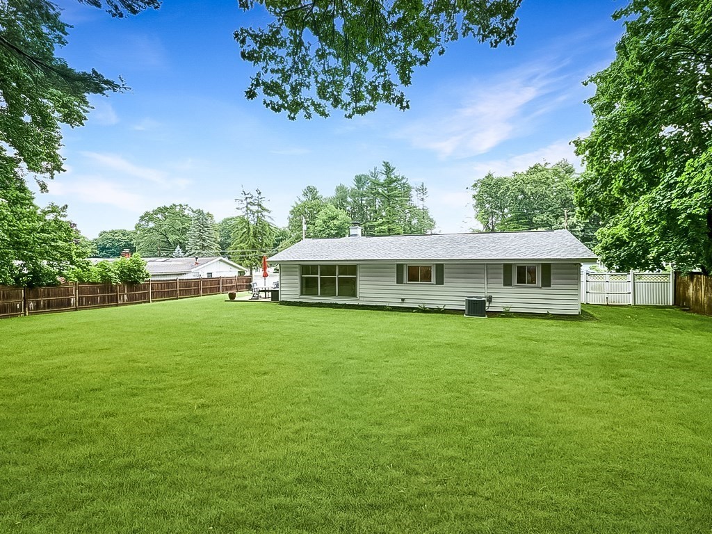 58 Sloane Drive Framingham, MA 01701 - Photo 4 of 23