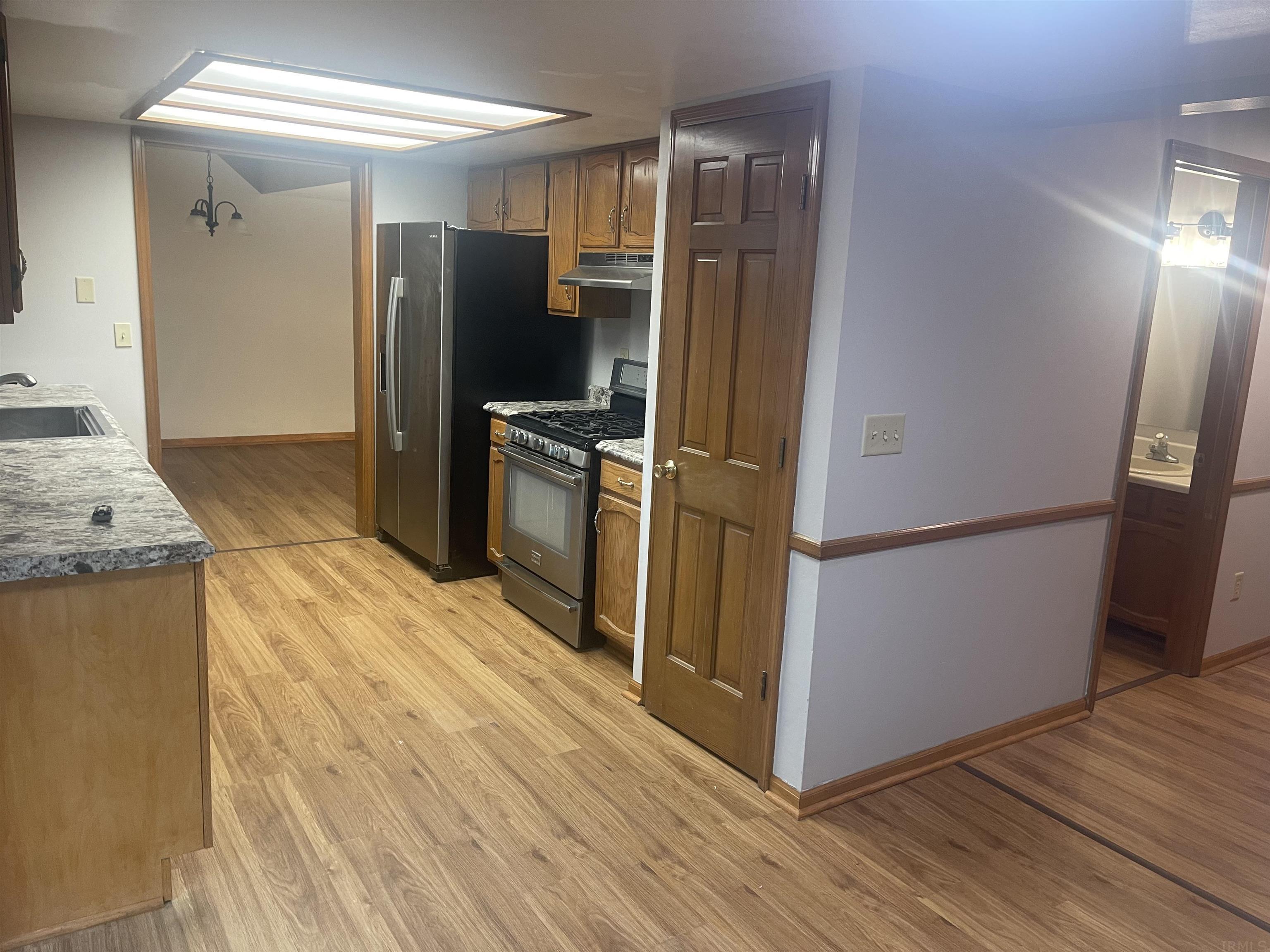 9718 Mariners Ridge Drive Fort Wayne, IN 46819 - Photo 3 of 25