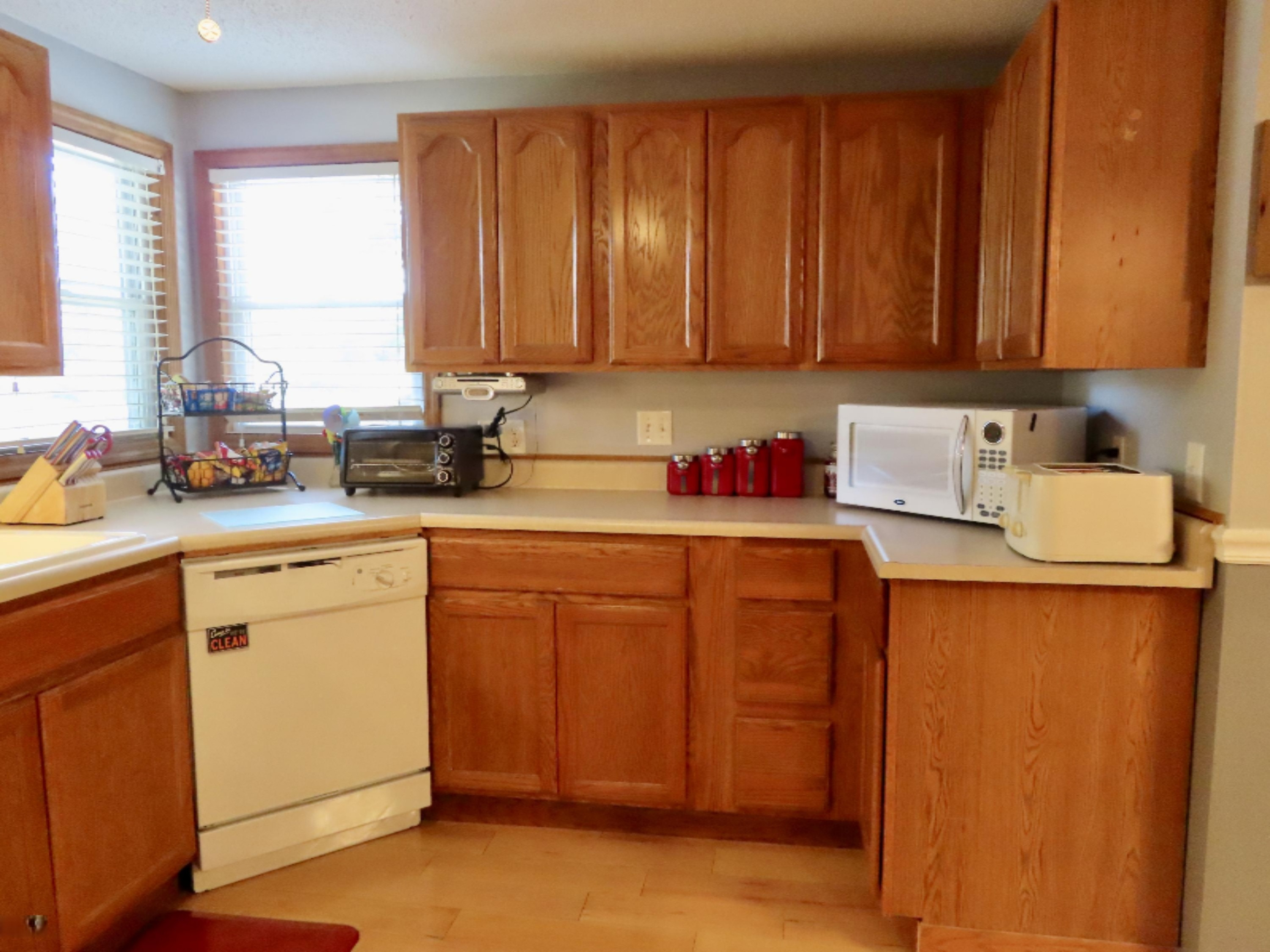 3101 MacArthur Road Muskegon, MI 49442 - Photo 12 of 50 7101E973-9EF3-4EB6-92C2-830FED87600A