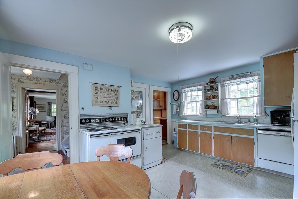 125 Lake Road Brookfield, MA 01506 - Photo 17 of 40 Gallery Image 17
