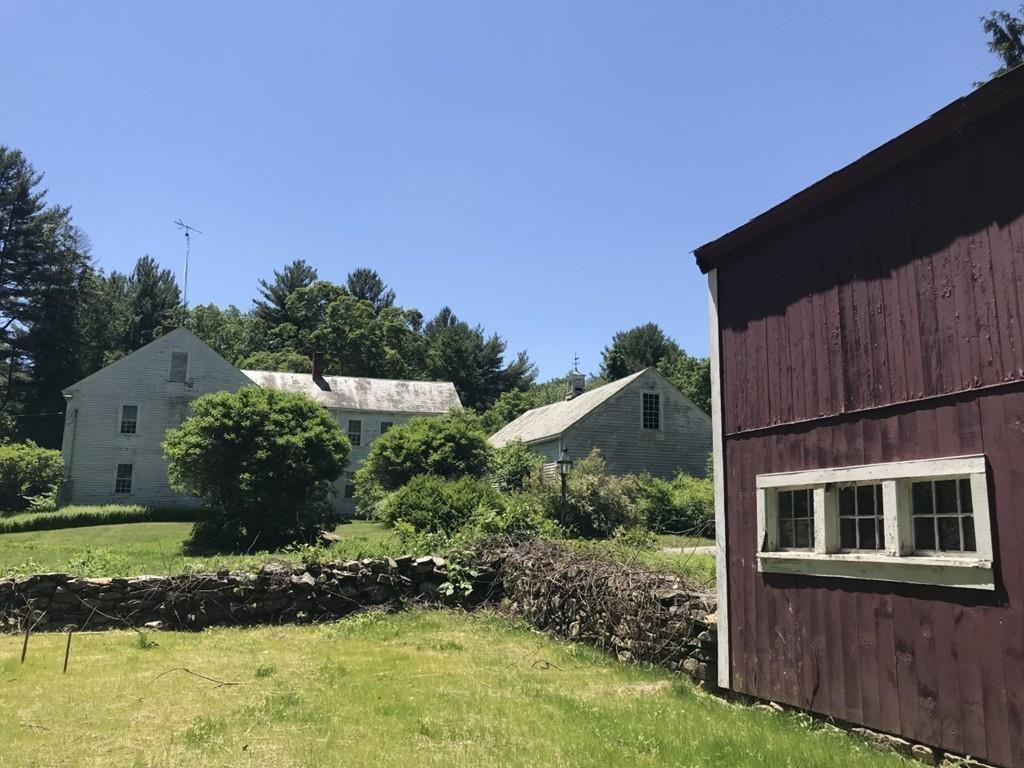 125 Lake Road Brookfield, MA 01506 - Photo 3 of 40 Gallery Image 3