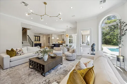 $4,495,000 | 608 Little John Lane, Houston, TX 77024