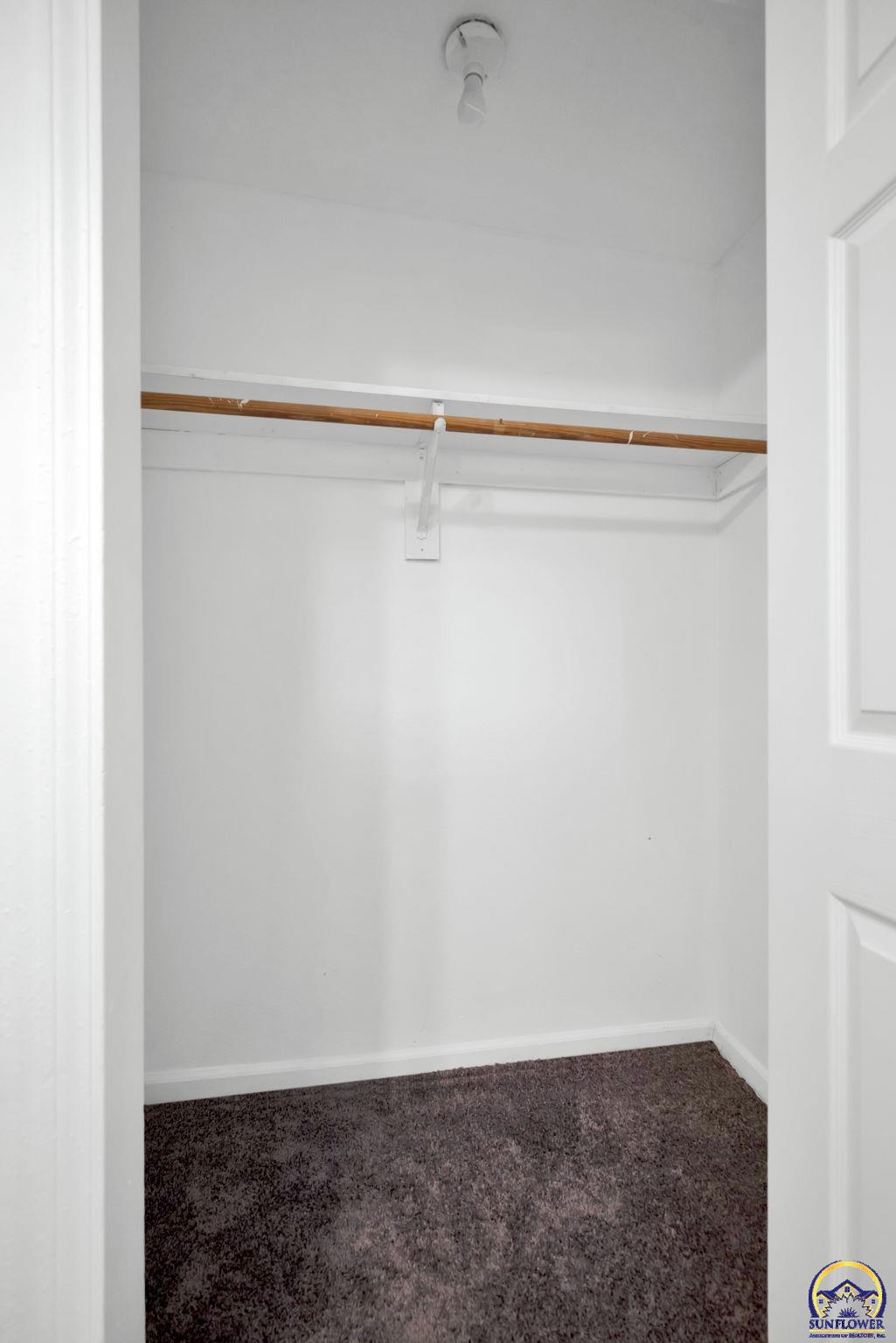 1017 Southwest 16th Street Topeka, KS 66604 - Photo 17 of 29