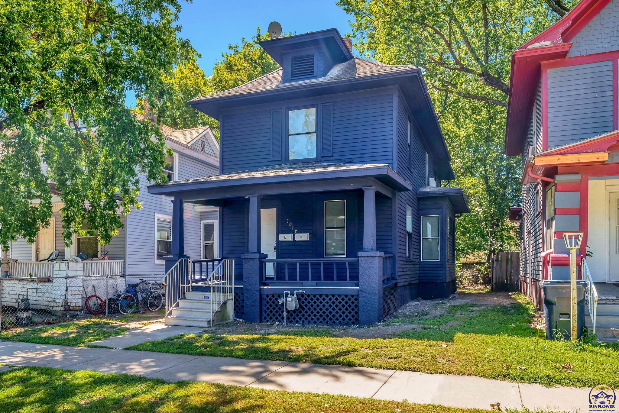 1017 Southwest 16th Street Topeka, KS 66604 - Photo 2 of 29