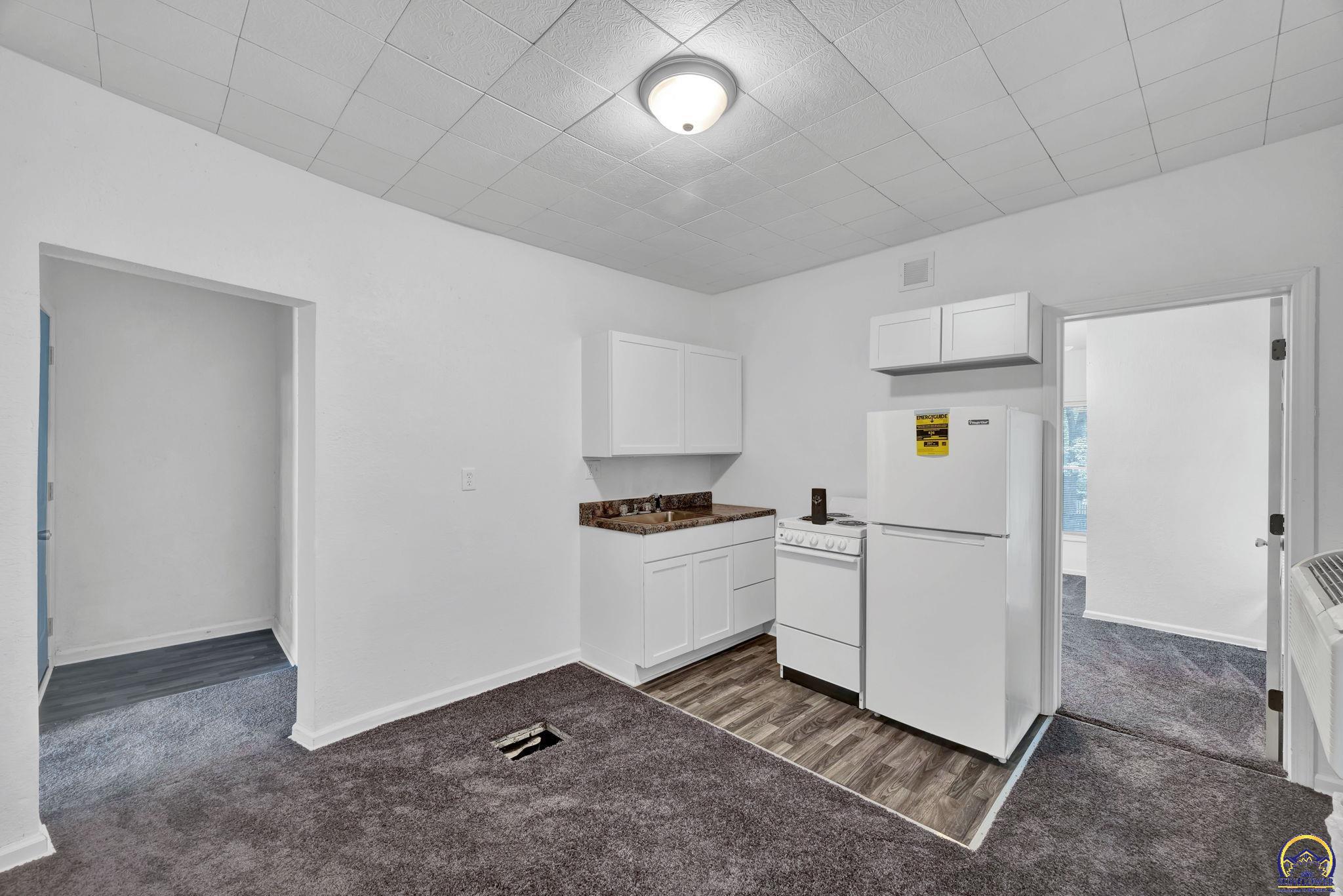 1017 Southwest 16th Street Topeka, KS 66604 - Photo 22 of 29