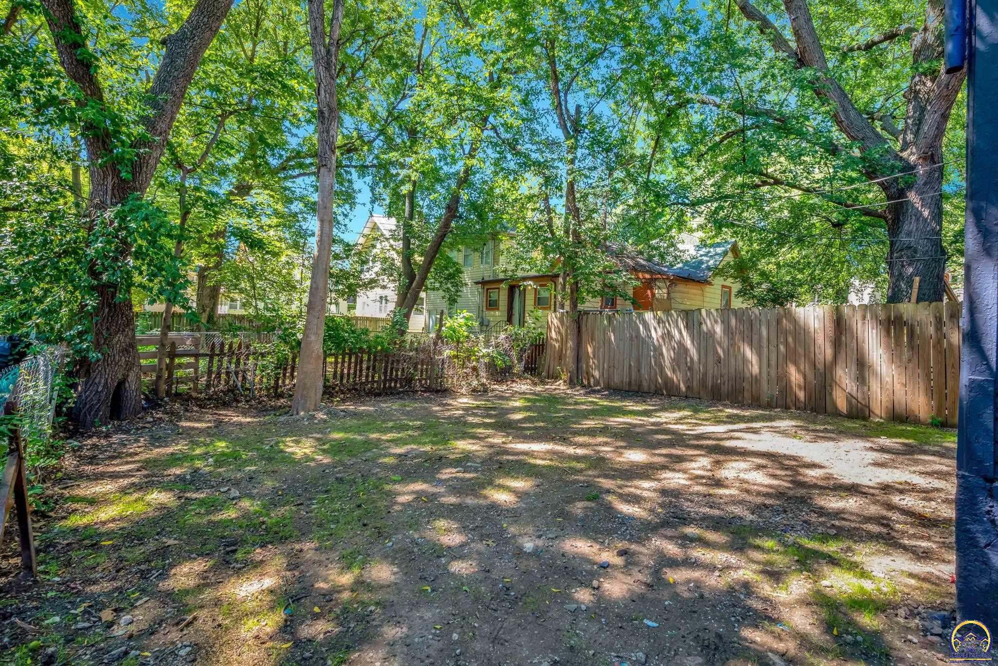 1017 Southwest 16th Street Topeka, KS 66604 - Photo 28 of 29