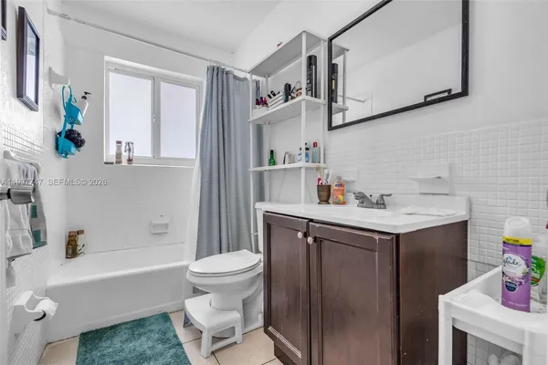 $4,000 | 17930 Northeast 6th Avenue, North Miami Beach, FL 33162