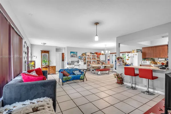 $4,000 | 17930 Northeast 6th Avenue, North Miami Beach, FL 33162