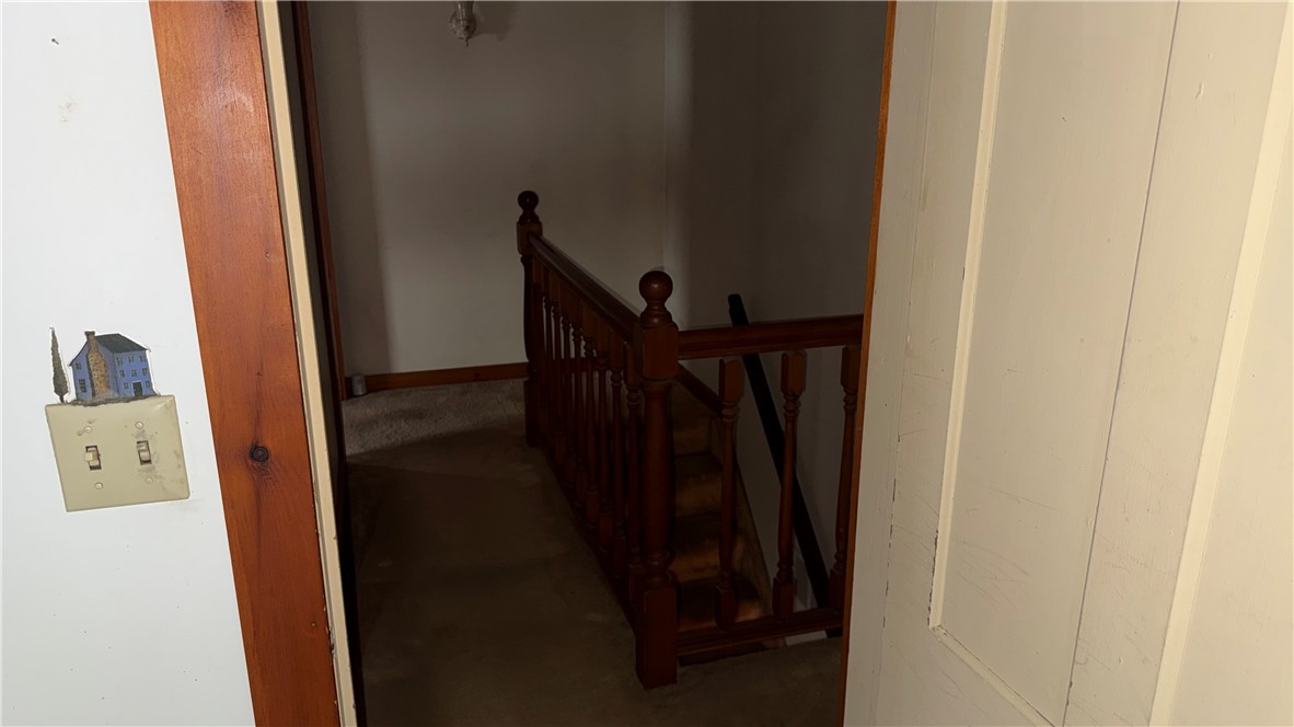 6242 Knowlesville Road Alabama, NY 14013 - Photo 14 of 36 Upstairs Foyer