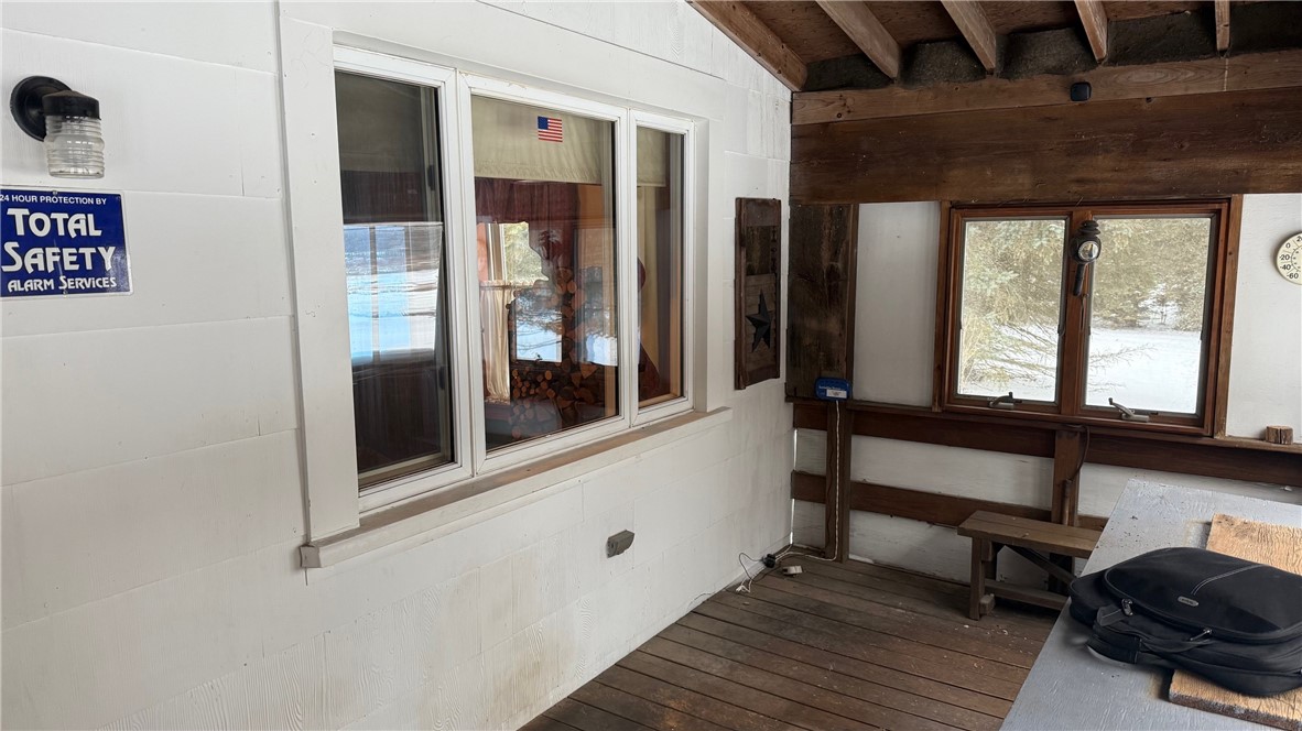 6242 Knowlesville Road Alabama, NY 14013 - Photo 23 of 36 Enclosed Porch