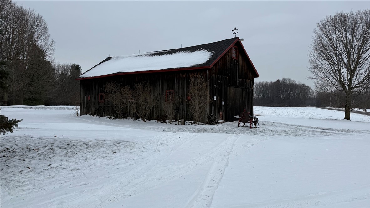6242 Knowlesville Road Alabama, NY 14013 - Photo 31 of 36 Additional Barn View