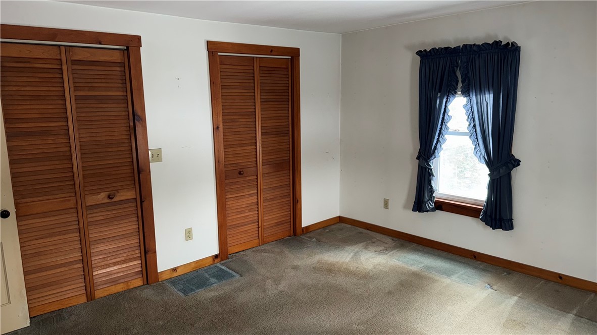 6242 Knowlesville Road Alabama, NY 14013 - Photo 10 of 36 Master bedroom with Twin Closets