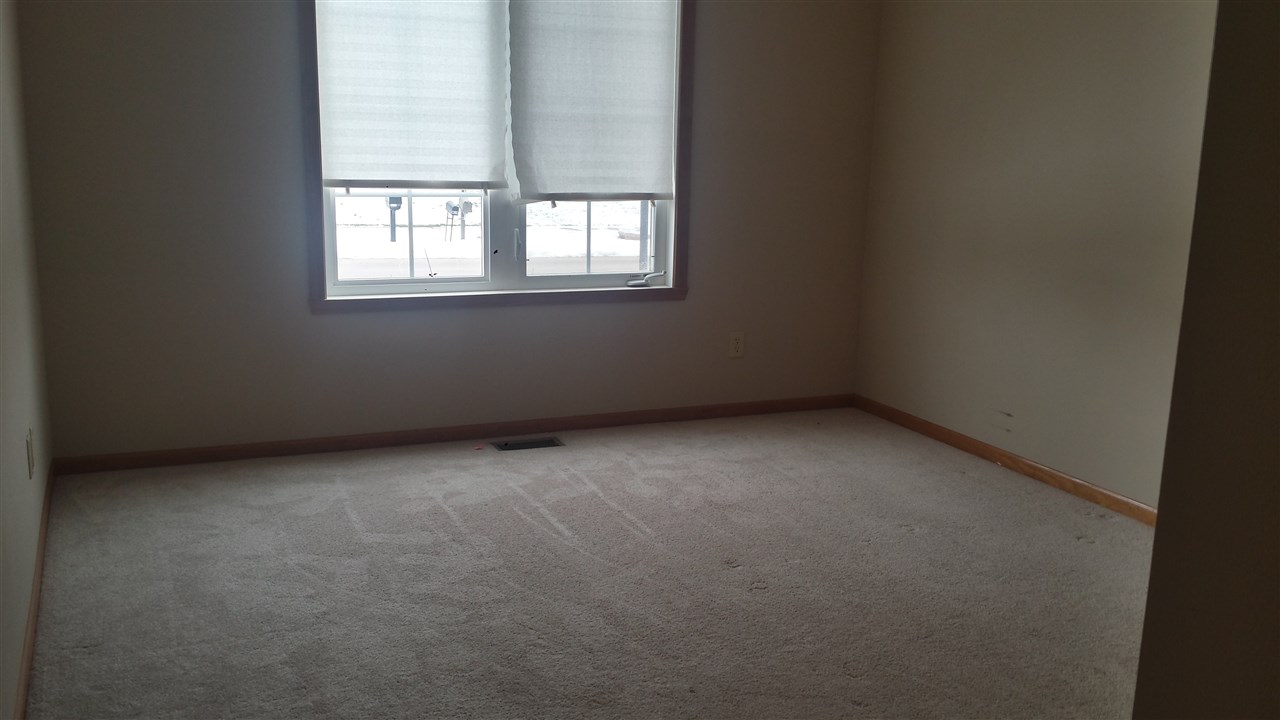 1700 Knights Lane Rochelle, IL 61068 - Photo 14 of 18 Gallery Image 14