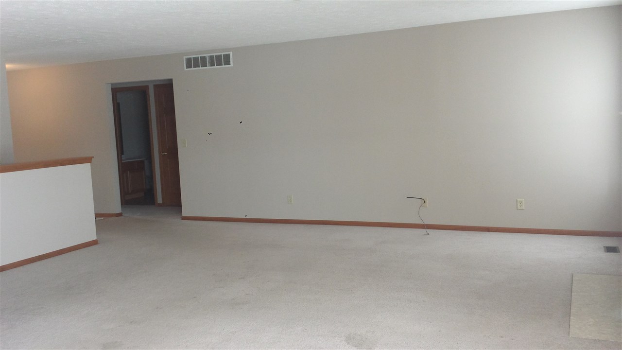1700 Knights Lane Rochelle, IL 61068 - Photo 3 of 18 Gallery Image 3
