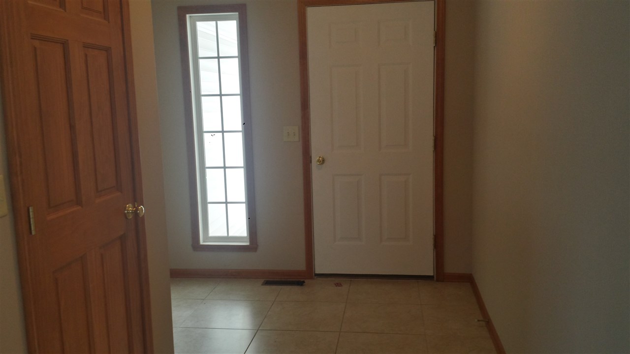 1700 Knights Lane Rochelle, IL 61068 - Photo 9 of 18 Gallery Image 9