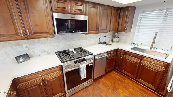 $2,900 | 5123 Longfellow Way, Oxnard, CA 93033